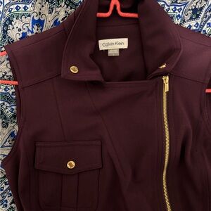 Calvin Klein Women's Vest in Deep Purple with Gold Accents